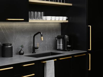 What Is a Wet Bar vs. Dry Bar—and Does Either Belong in Your&nbsp;Home?